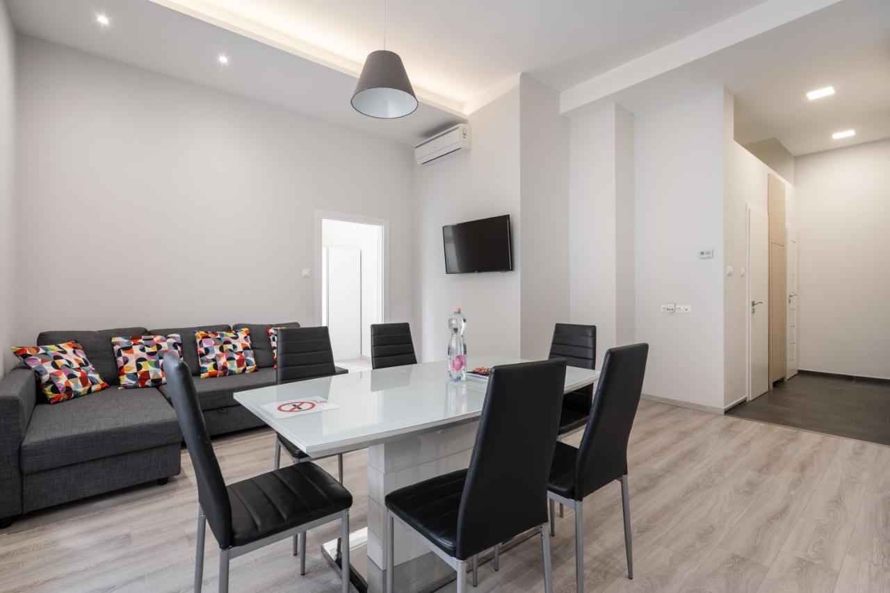 Cascade Corvin Apartment บูดาเปสต์ ภายนอก รูปภาพ