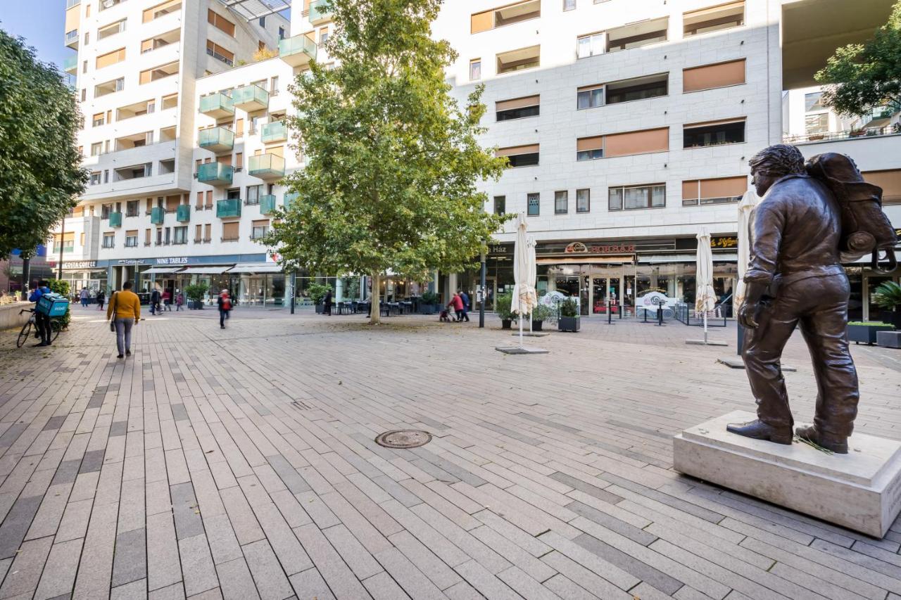 Cascade Corvin Apartment บูดาเปสต์ ภายนอก รูปภาพ